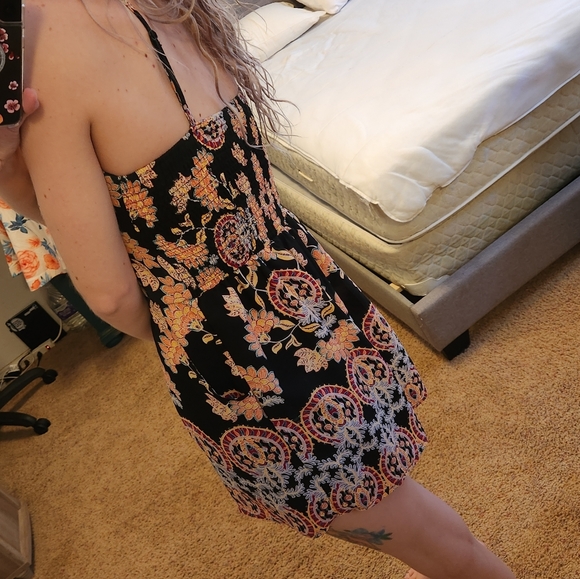 Adelaide Romper Playsuit 🌿 - Picture 2 of 4